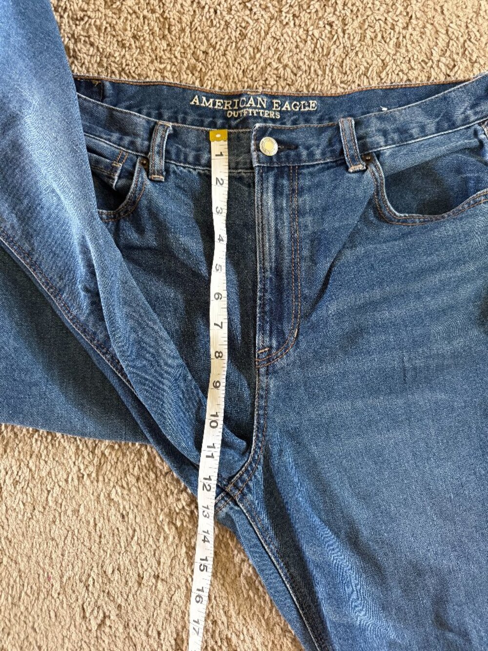 American Eagle High Rise Medium Wash Mom Jean - Size 14 Long - Picture 9 of 11